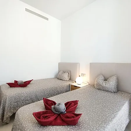 R-60-b Modern Appartement *